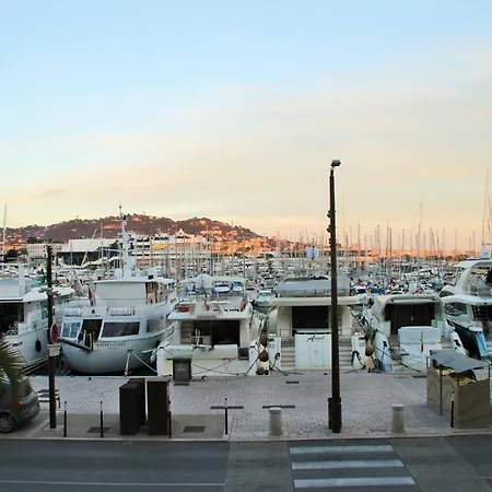 Appartement Fully Ac, Port-view, 2 Min And Palais Cannes