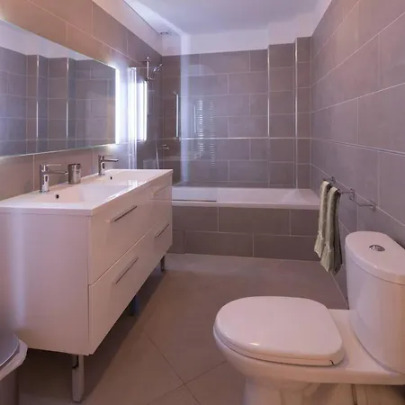 Fully Ac, Port-view, 2 Min And Palais * Κάννες